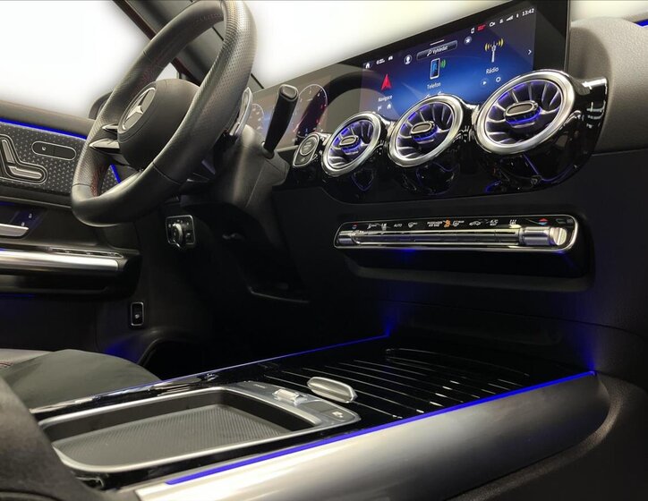 Mercedes-Benz GLA 16