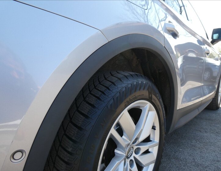 Audi Q5 SUV / Terénní 2,0 l 120 kw