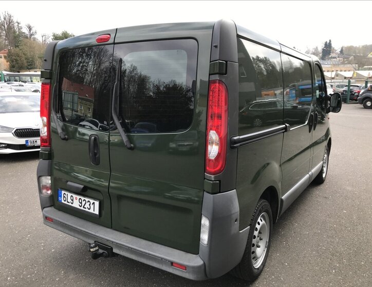 Opel Vivaro Skříň 2,0 l 66 kw