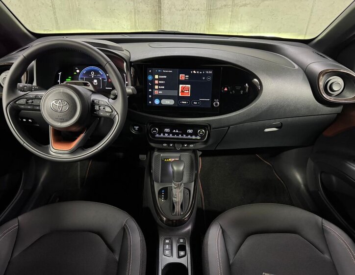 Toyota Aygo Hatchback 998,0 53 kw