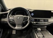Lexus LS 500h Sedan / Limuzína 3,5 l 264 kw