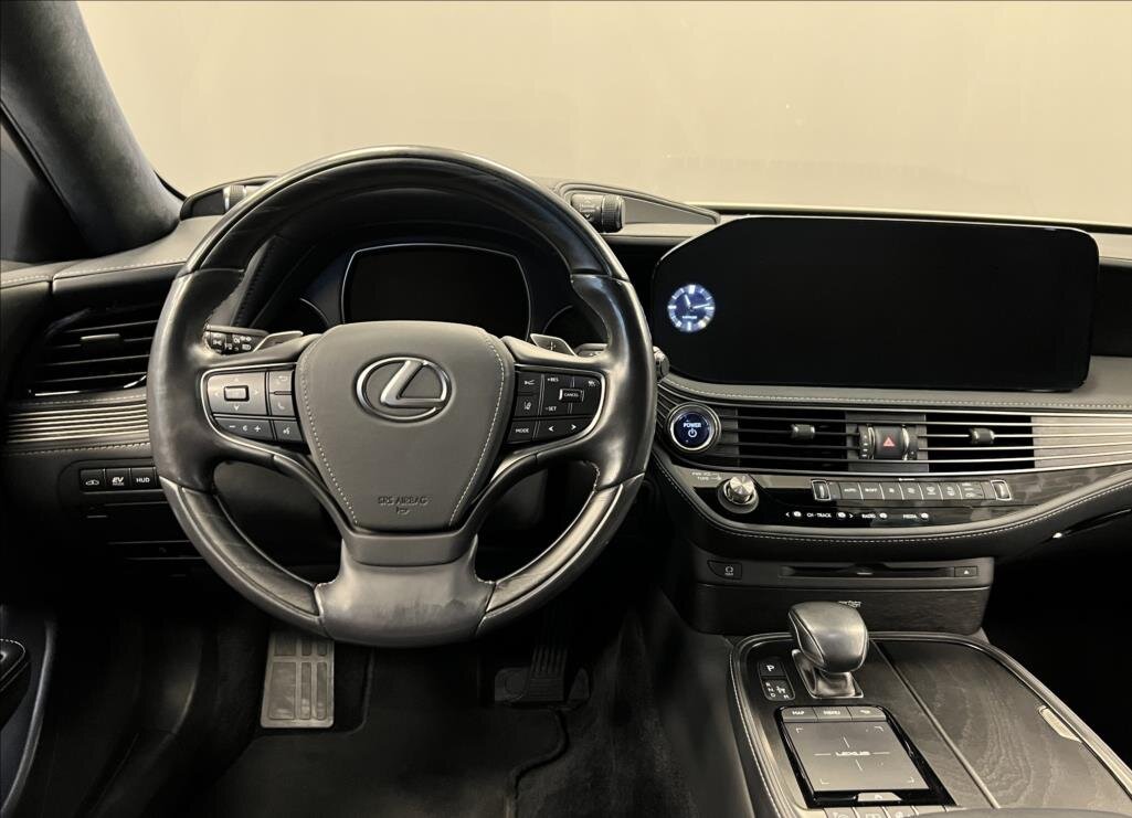 Lexus LS 500h Sedan / Limuzína 3,5 l 264 kw