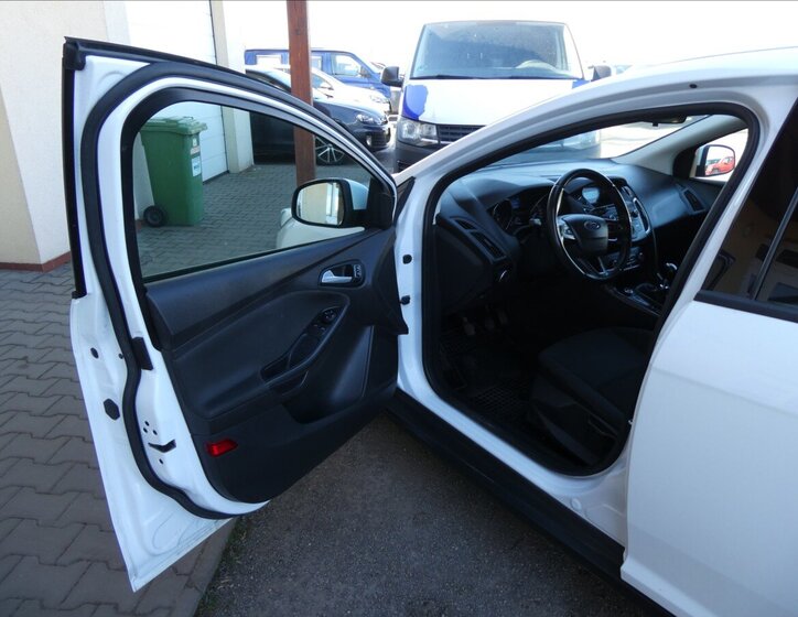 Ford Focus Kombi 1,5 l 70 kw