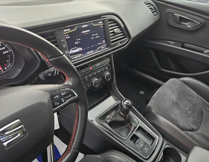 Seat Leon Hatchback 1,4 l 110 kw