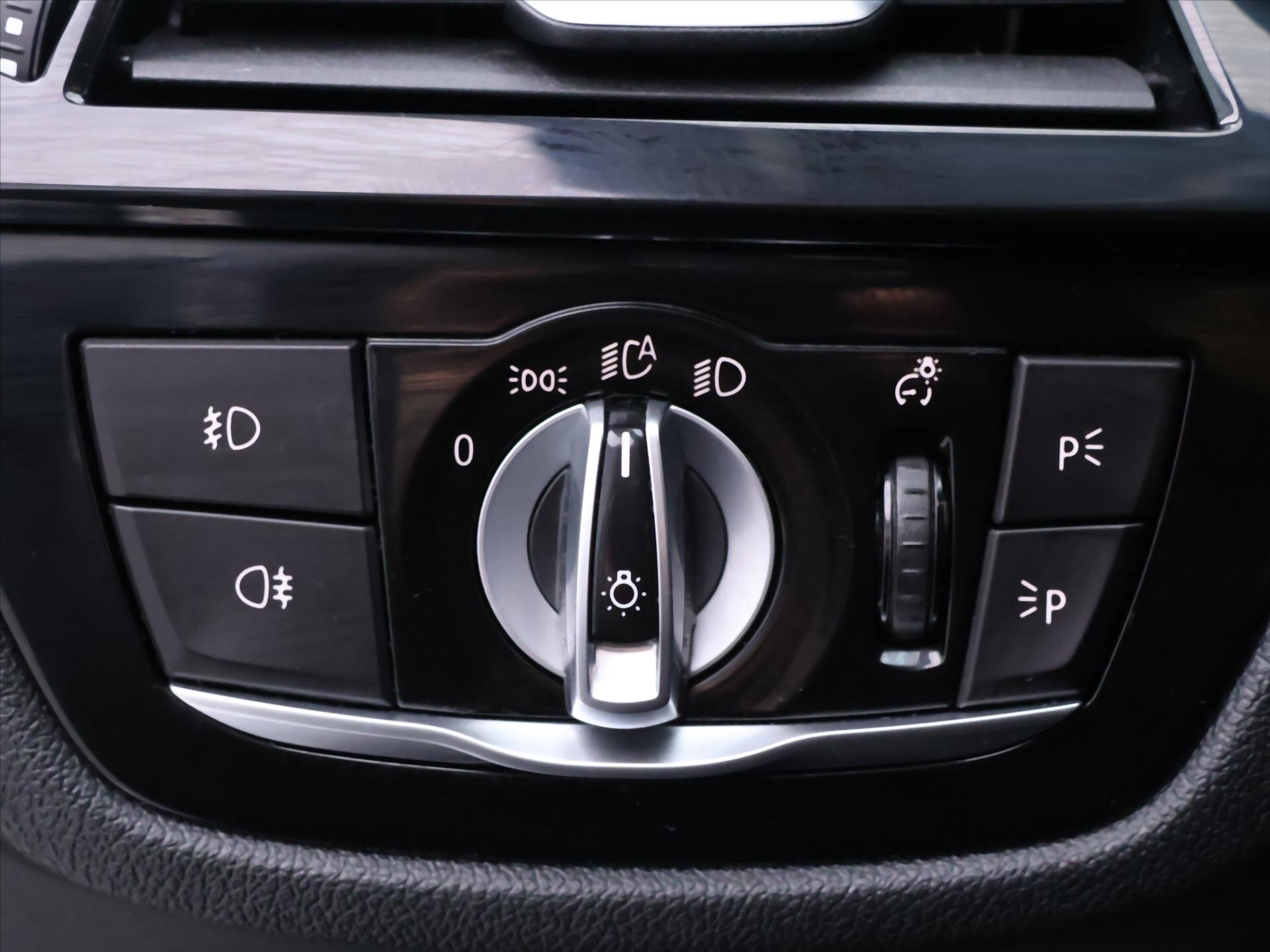 BMW Řada 5 Kombi 2,0 l 140 kw