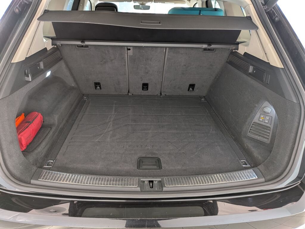 Volkswagen Touareg SUV / Terénní 3,0 l 210 kw