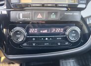 Mitsubishi Outlander SUV / Terénní 2,3 l 110 kw