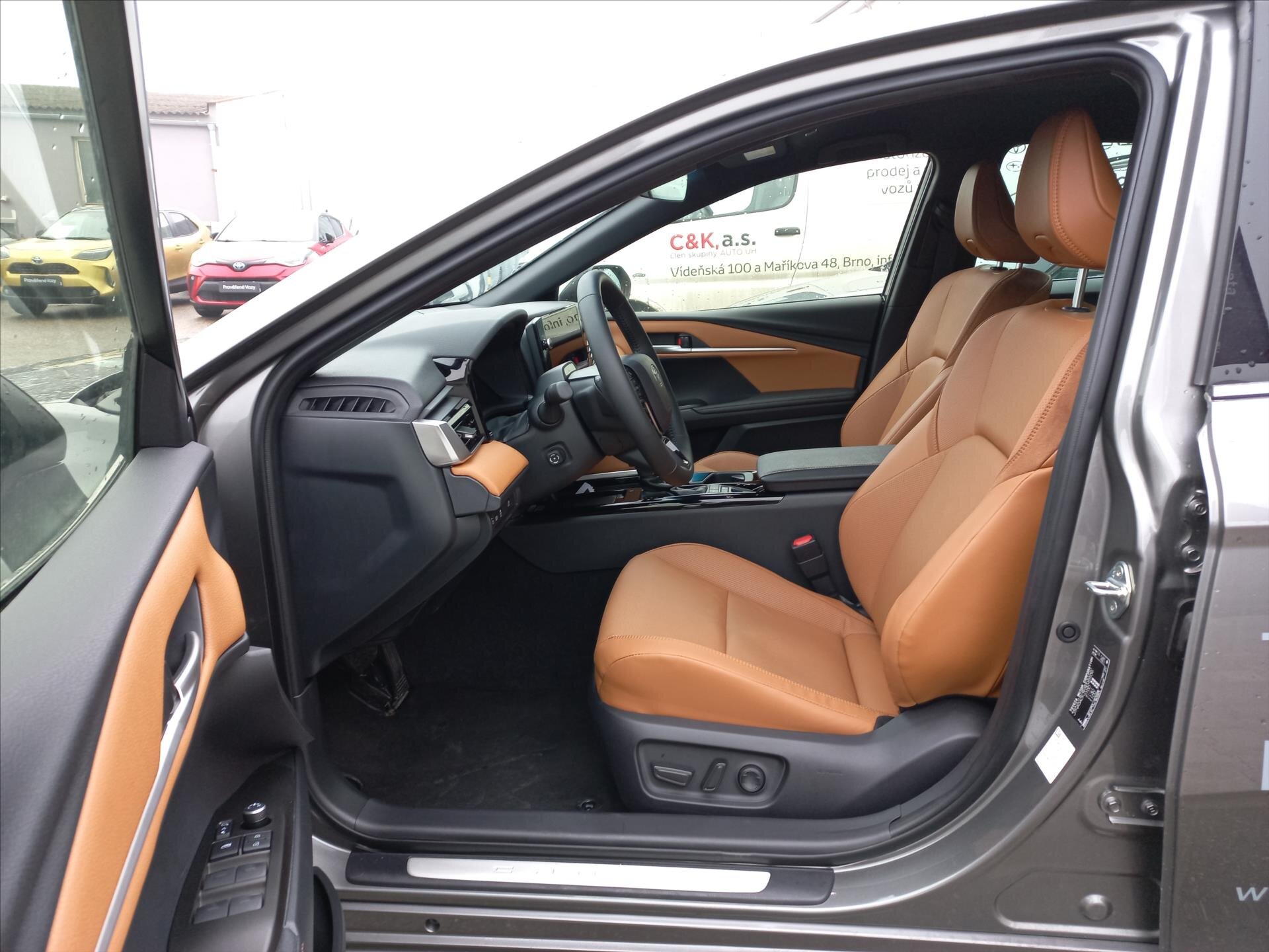 Toyota Camry Sedan 2,5 l 137 kw