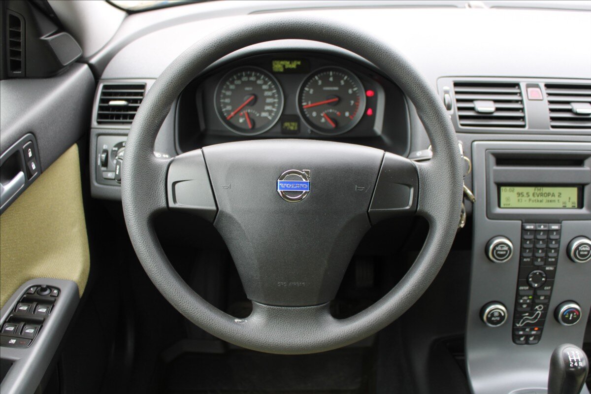Volvo S40 Sedan / Limuzína 2,4 l 125 kw