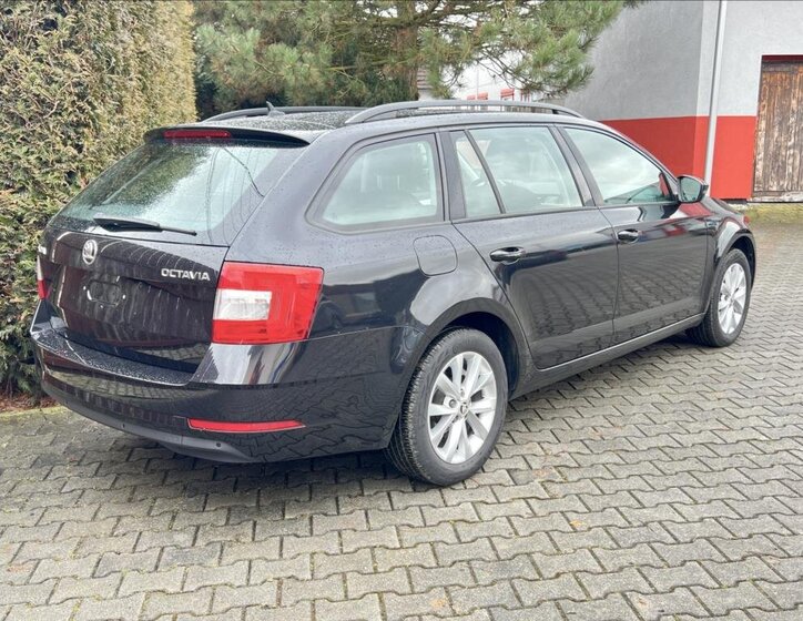 Škoda Octavia Kombi 2,0 l 110 kw