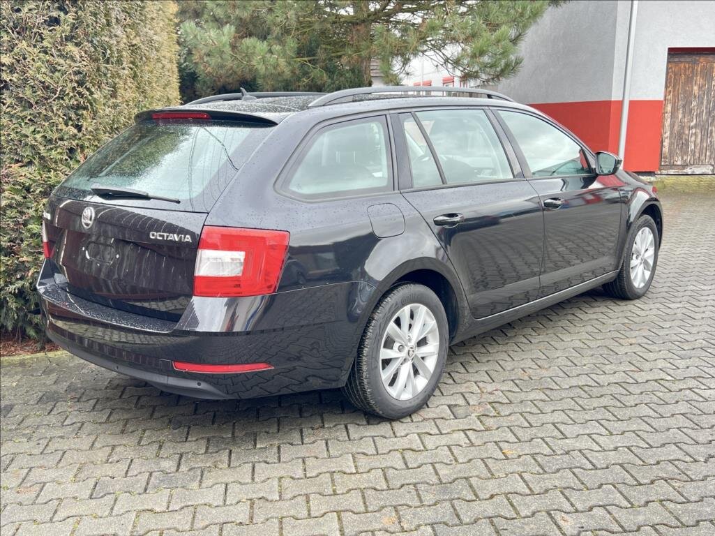 Škoda Octavia Kombi 2,0 l 110 kw