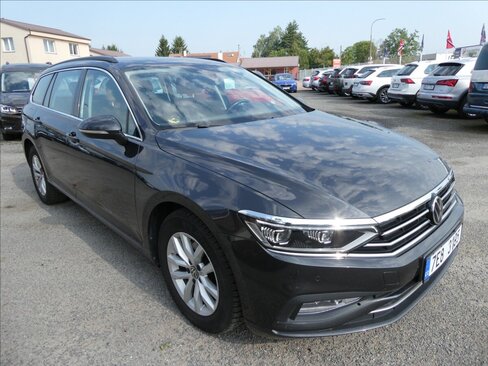 Volkswagen Passat Kombi 2,0 l 90 kw