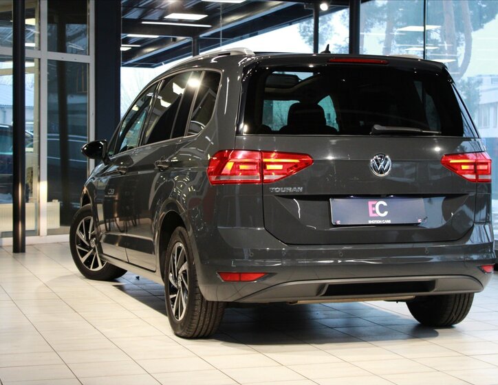 Volkswagen Touran MPV 1,5 l 110 kw