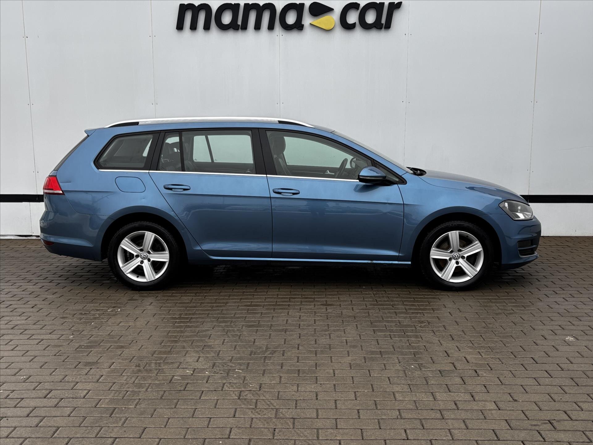 Volkswagen Golf Kombi 1,6 l 77 kw