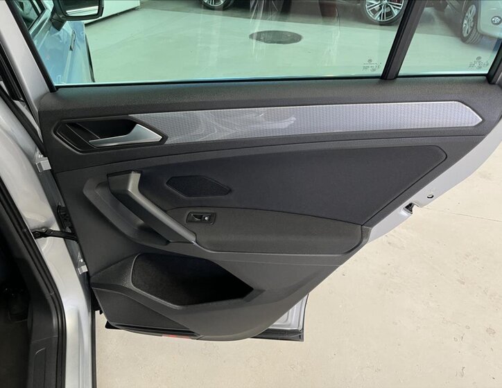 Volkswagen Tiguan SUV 1,5 l 110 kw