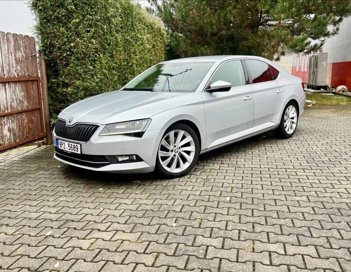 Škoda Superb 2