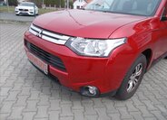 Mitsubishi Outlander SUV / Terénní 2,0 l 110 kw