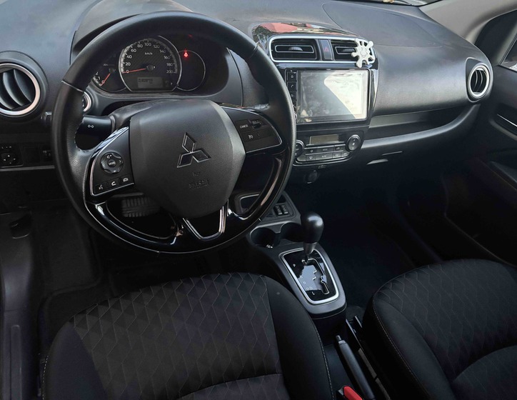 Mitsubishi Space Star 8