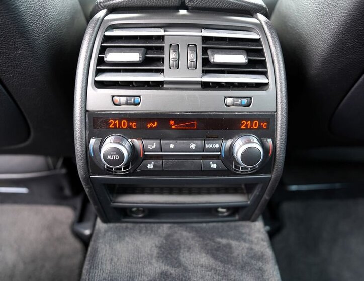 BMW Řada 7 Sedan / Limuzína 3,0 l 180 kw