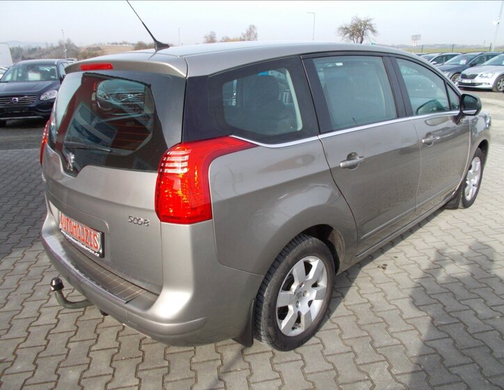 Peugeot 5008 MPV 1,6 l 80 kw