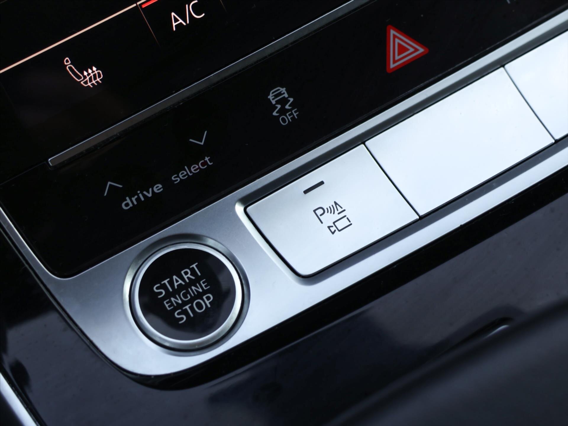 Audi Q7 SUV / Terénní 3,0 l 210 kw