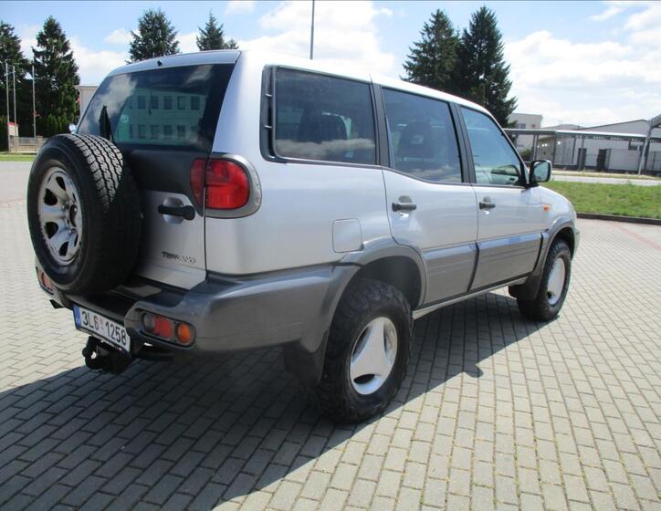 Nissan Terrano 4