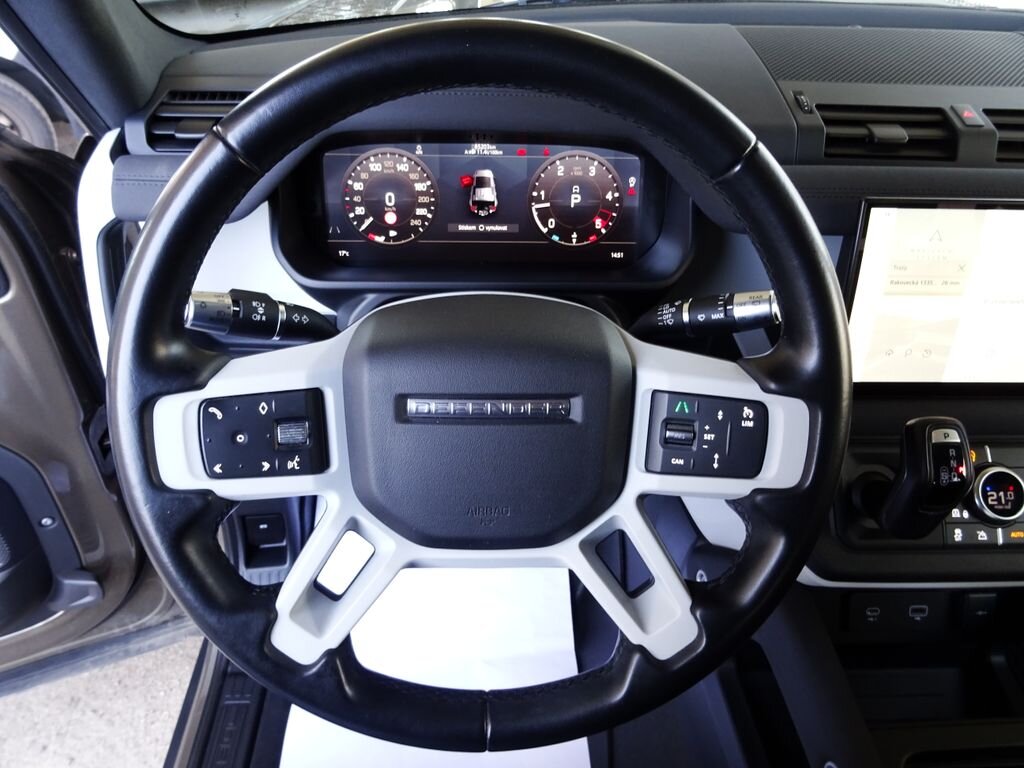 Land Rover Defender SUV / Terénní 3,0 l 221 kw