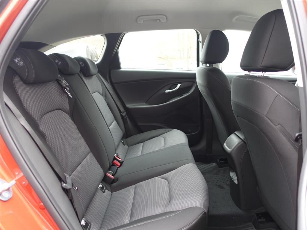 Hyundai i30 Kombi 998,0 84 kw