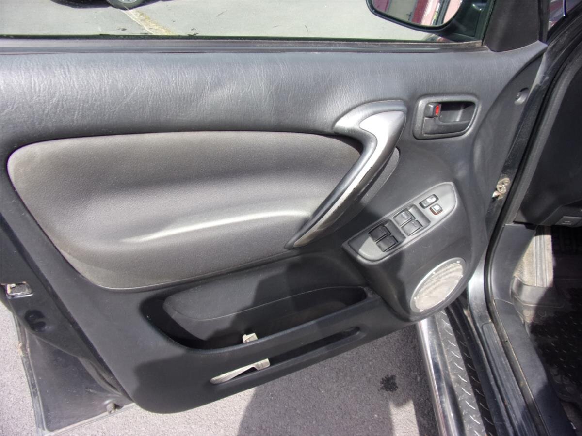 Toyota RAV4 Skříň 2,0 l 110 kw