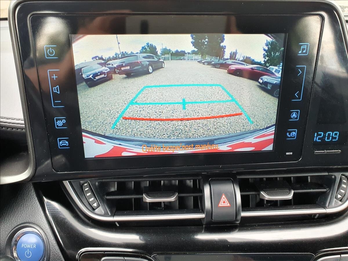 Toyota C-HR Hatchback 1,8 l 72 kw