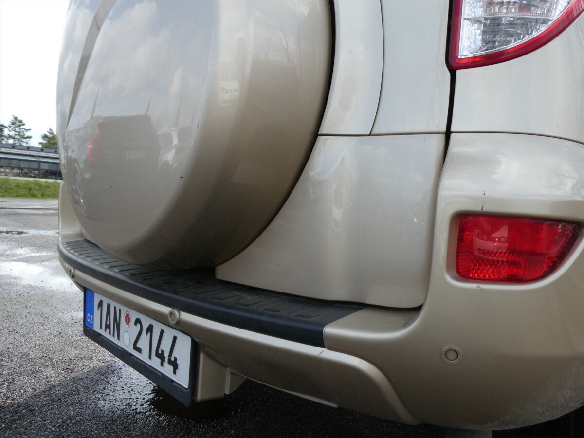 Toyota RAV4 SUV / Terénní 2,2 l 110 kw