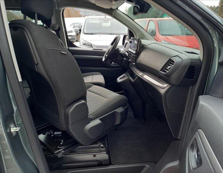 Toyota ProAce Verso 9