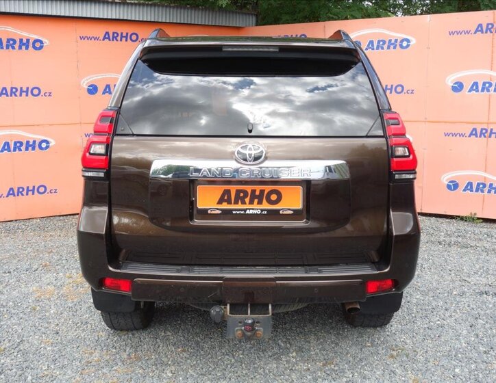 Toyota Land Cruiser SUV / Terénní 2,8 l 130 kw