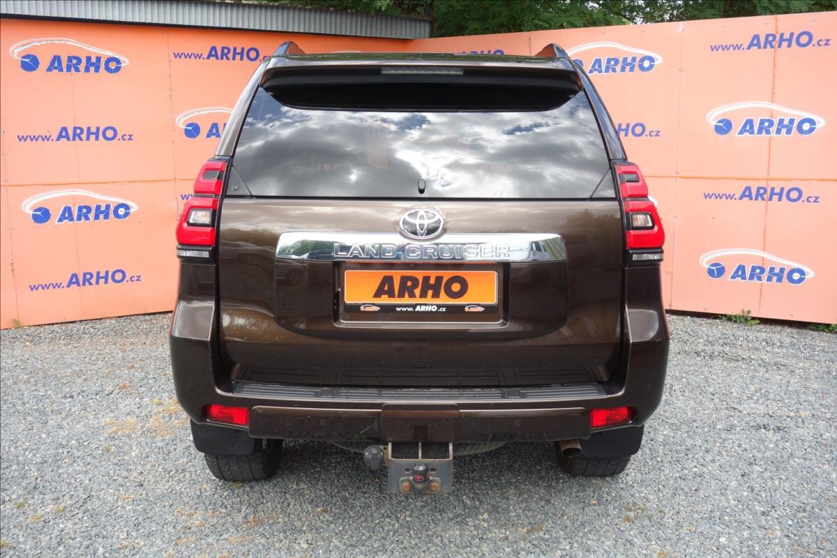 Toyota Land Cruiser SUV / Terénní 2,8 l 130 kw