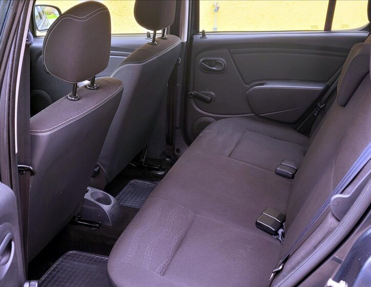 Dacia Sandero Hatchback 1,6 l 62 kw