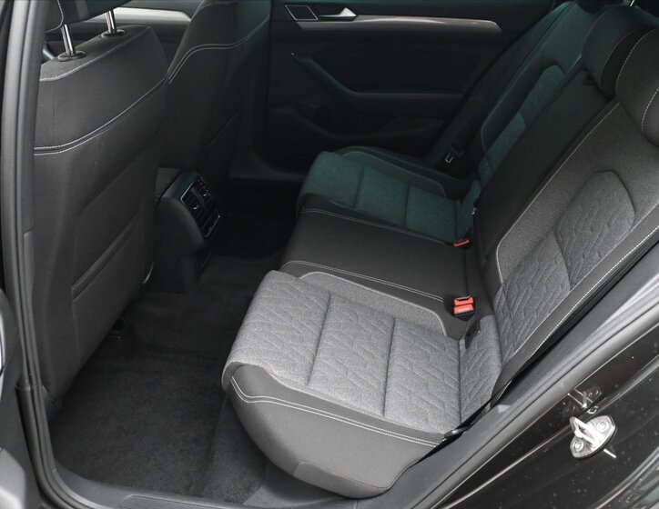 Volkswagen Passat Kombi 2,0 l 110 kw