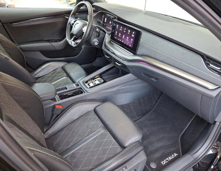 Škoda Octavia Sedan / Limuzína 2,0 l 180 kw