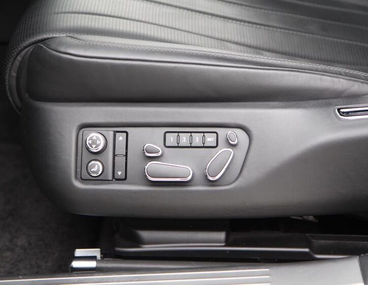 Bentley Flying Spur 25