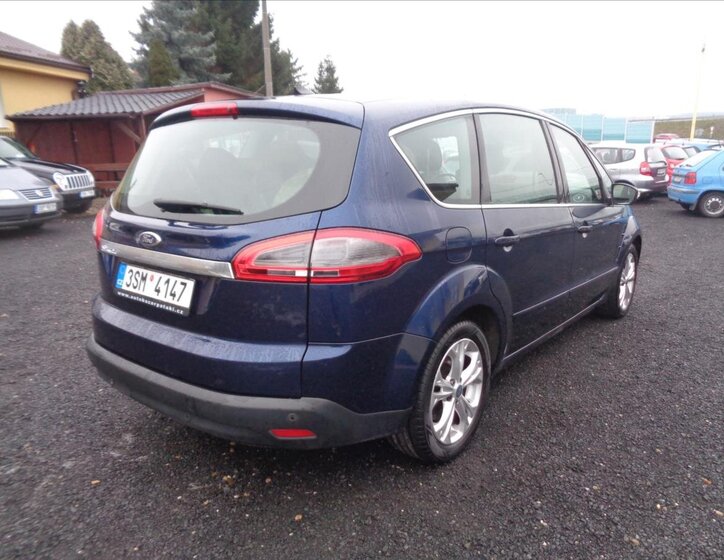 Ford S-MAX 4