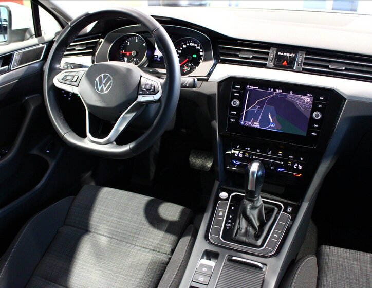 Volkswagen Passat Kombi 2,0 l 110 kw