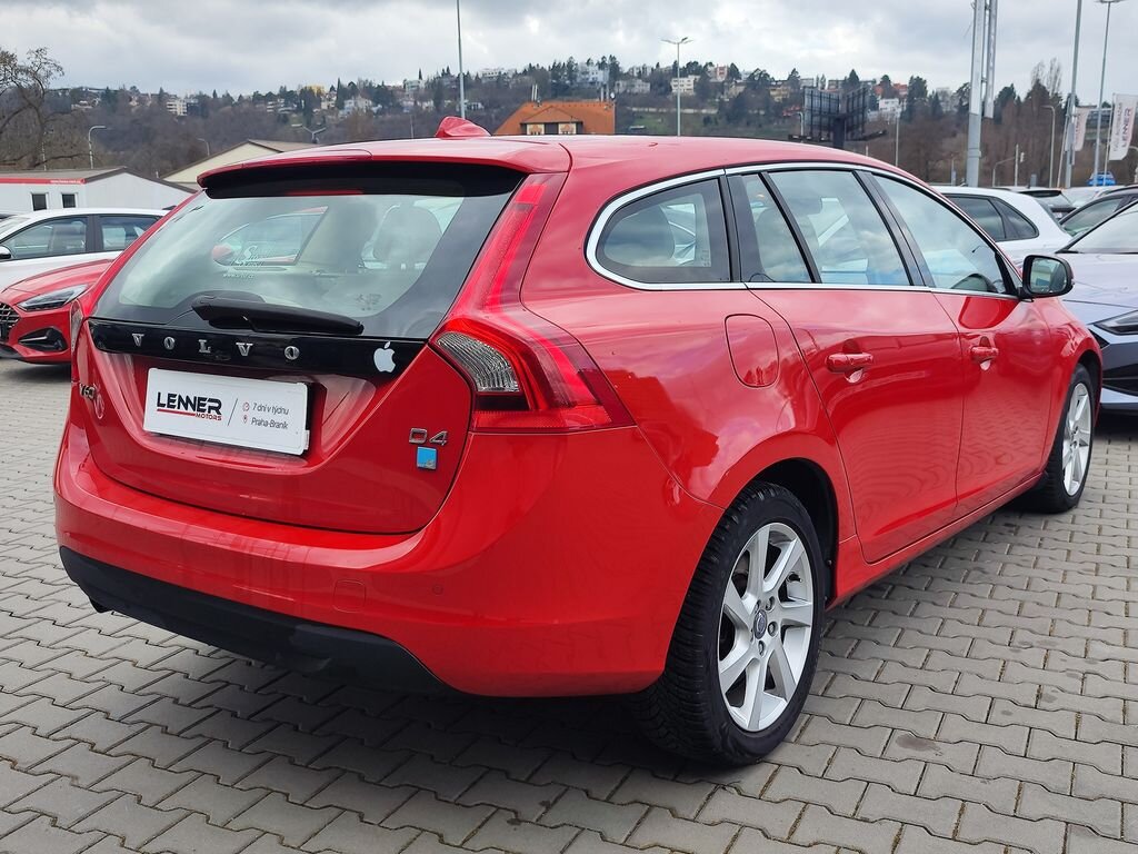 Volvo V60 Kombi 2,0 l 120 kw