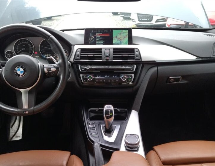 BMW Řada 4 Sedan / Limuzína 2,0 l 140 kw