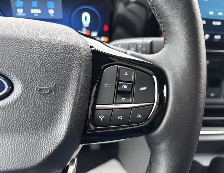 Ford Tourneo Custom 29