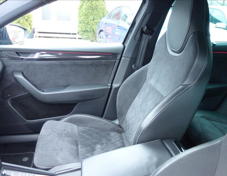 Škoda Superb Kombi 2,0 l 140 kw