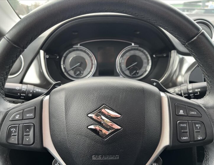 Suzuki Vitara SUV 1,4 l 103 kw