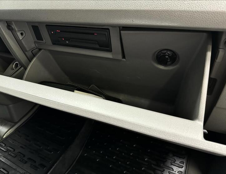 Volkswagen Crafter 32