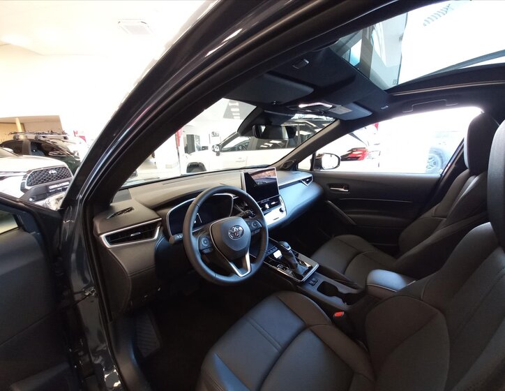 Toyota Corolla Cross 9