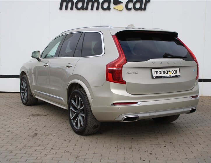 Volvo XC90 SUV 2,0 l 177 kw