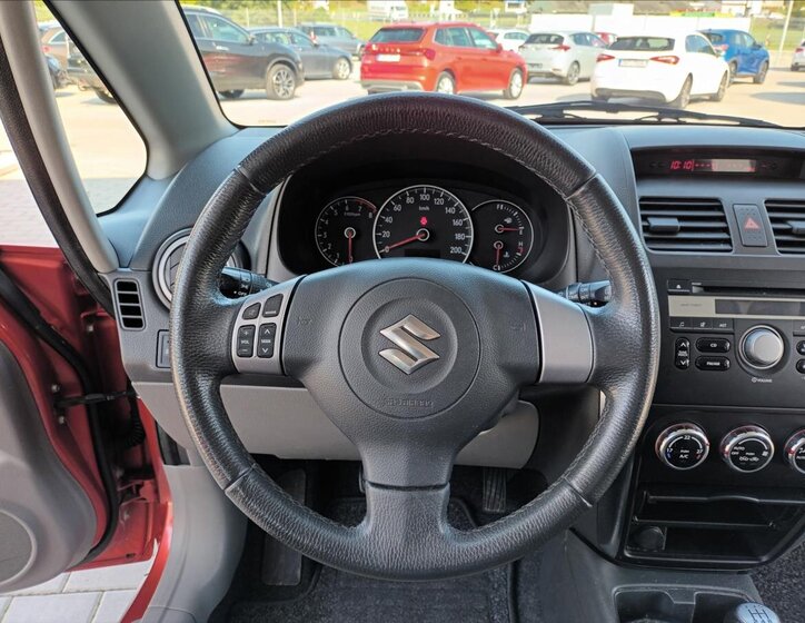 Suzuki SX4 Hatchback 1,6 l 79 kw