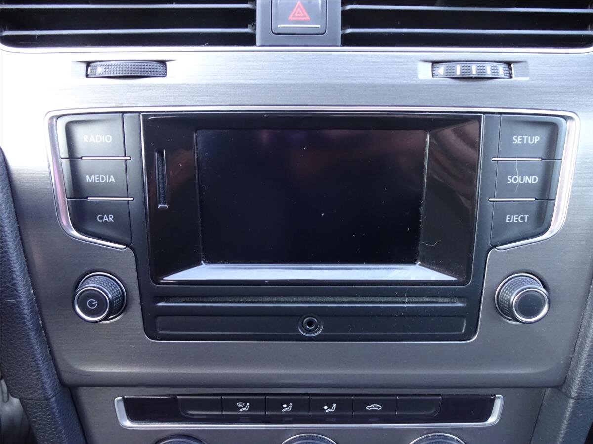 Volkswagen Golf Kombi 1,2 l 77 kw